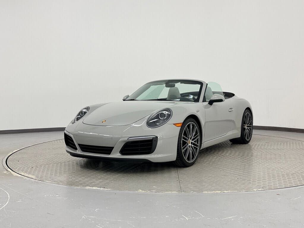 2019 PORSCHE 911
