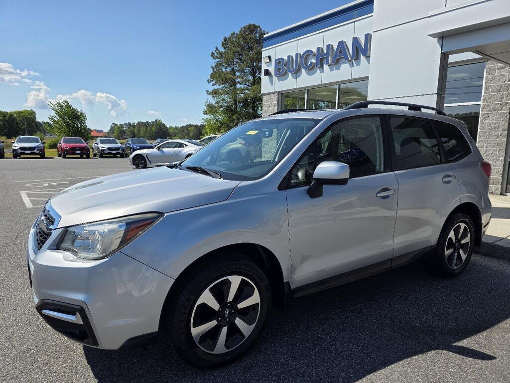 2017 SUBARU Forester