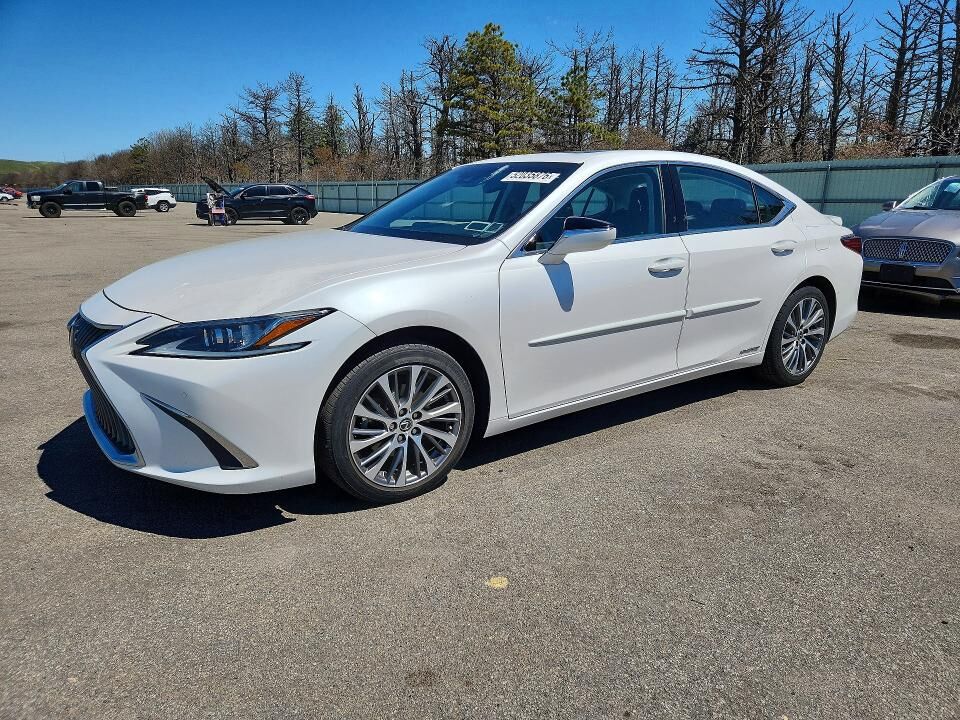 2020 LEXUS ES
