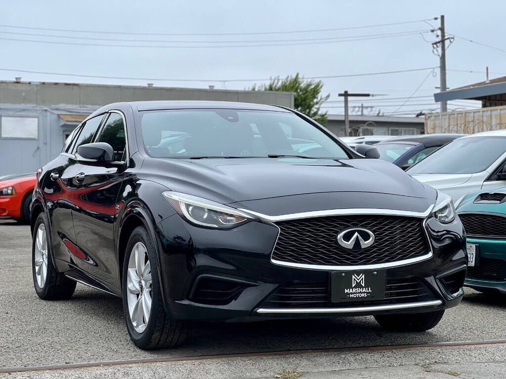 2017 Infiniti QX30