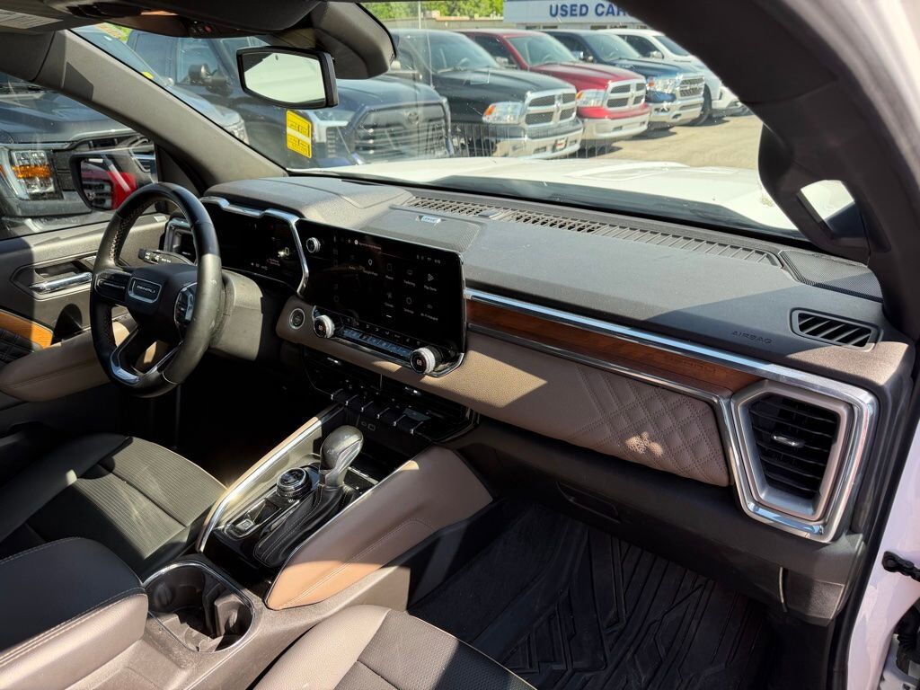 2023 GMC Canyon