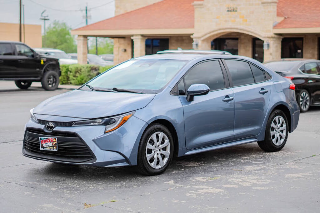 2024 TOYOTA Corolla