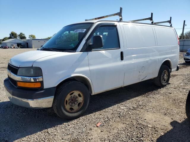 2013 CHEVROLET Express