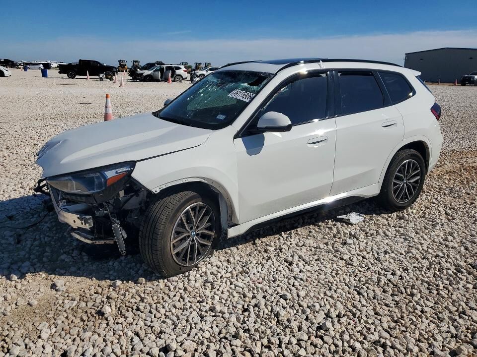 2023 BMW X1