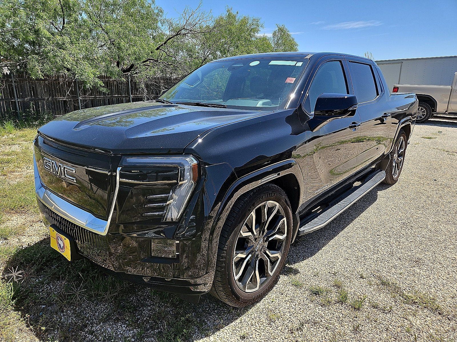 2025 GMC Hummer EV Pickup