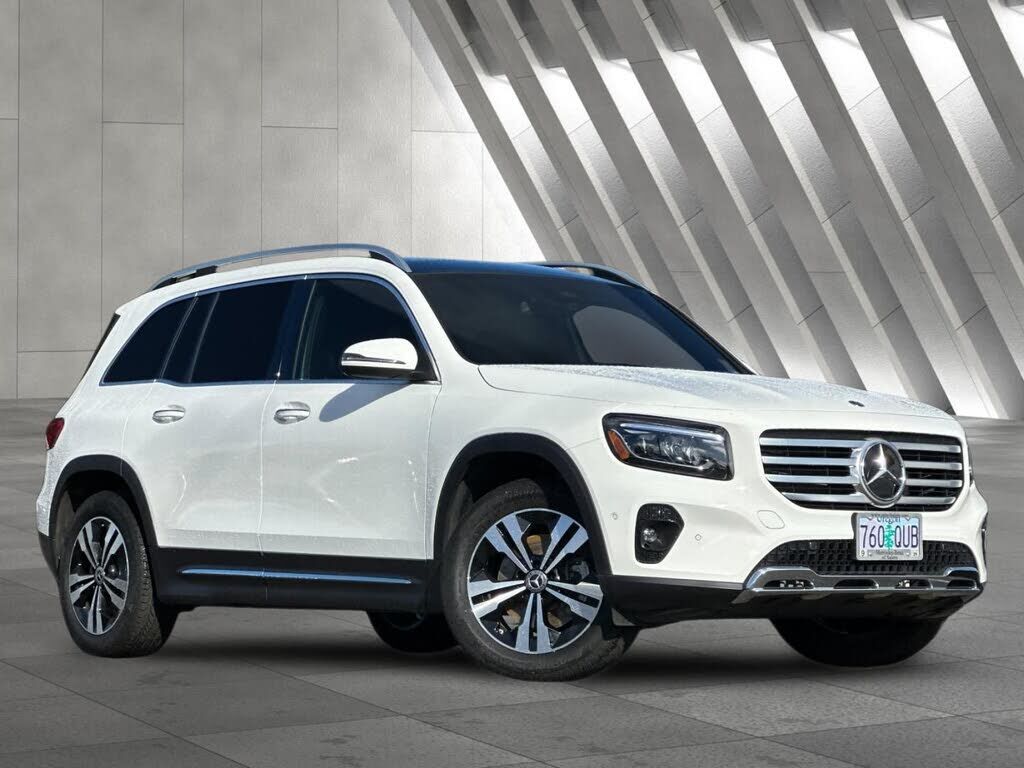2026 MERCEDES-BENZ GLB-Class