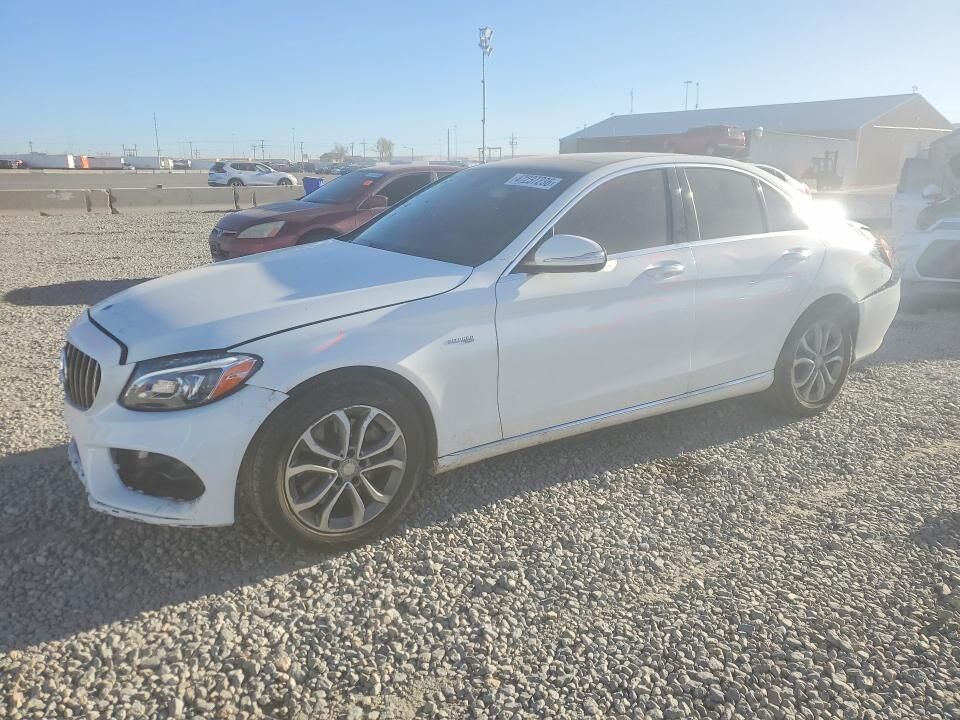 2015 MERCEDES-BENZ C-Class