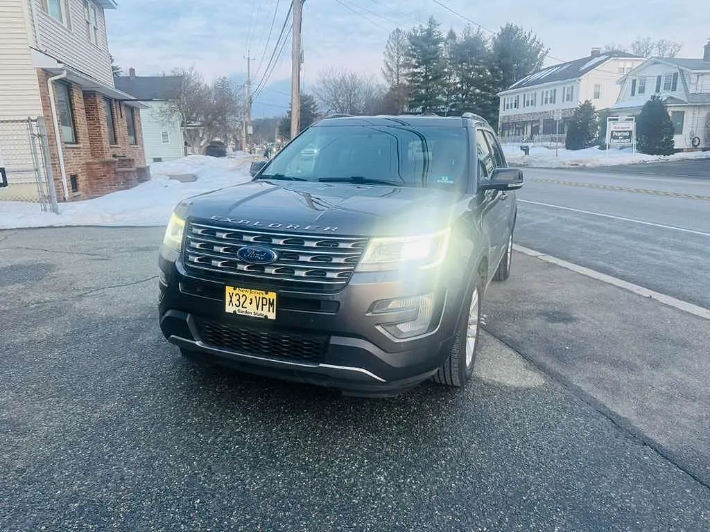 2016 FORD Explorer