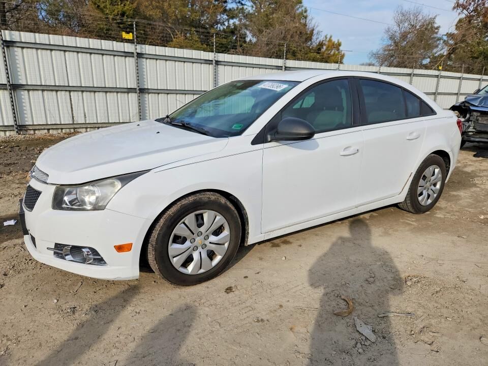 2013 CHEVROLET Cruze