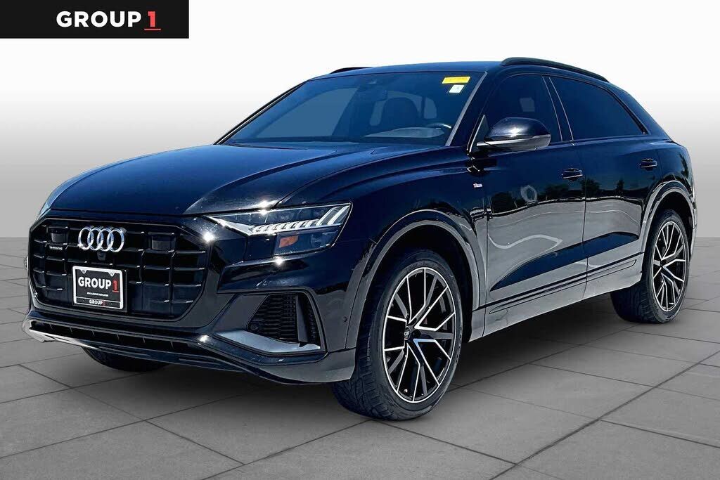 2021 AUDI Q8