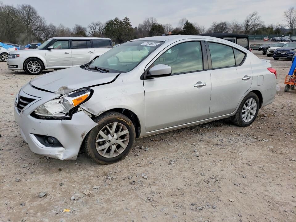 2019 NISSAN Versa