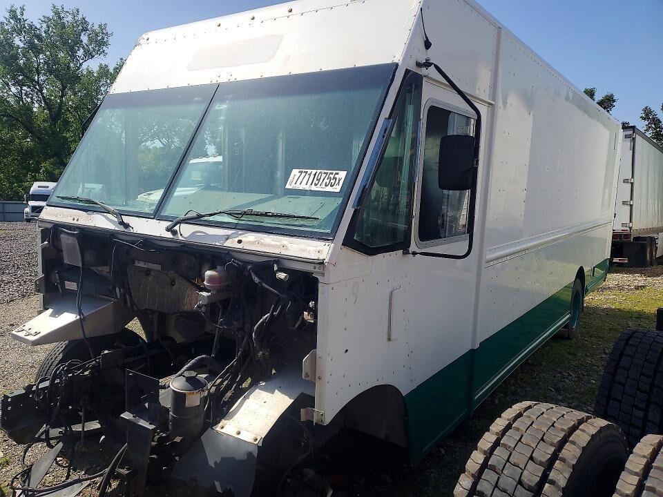 2017 FORD Commercial Chassis