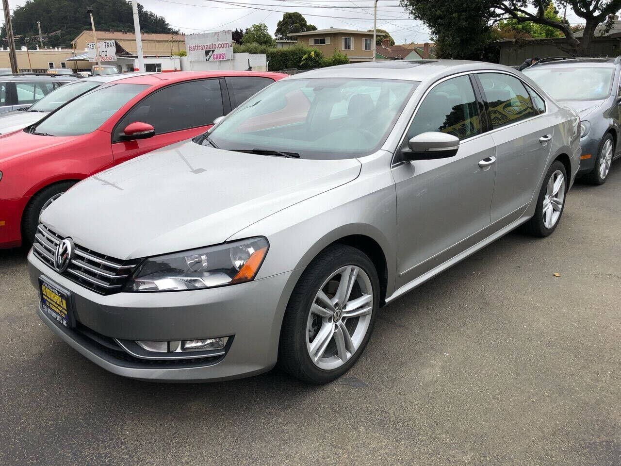 2013 VOLKSWAGEN Passat