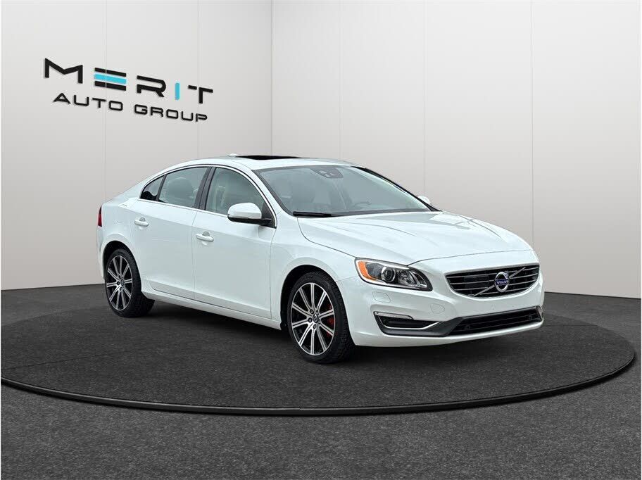 2016 VOLVO S60