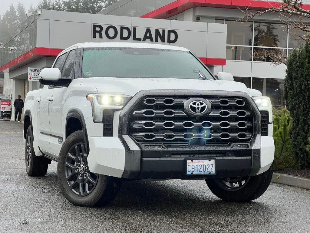 2022 TOYOTA Tundra