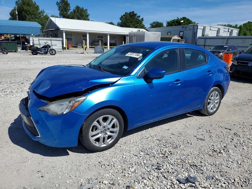 2018 TOYOTA Yaris
