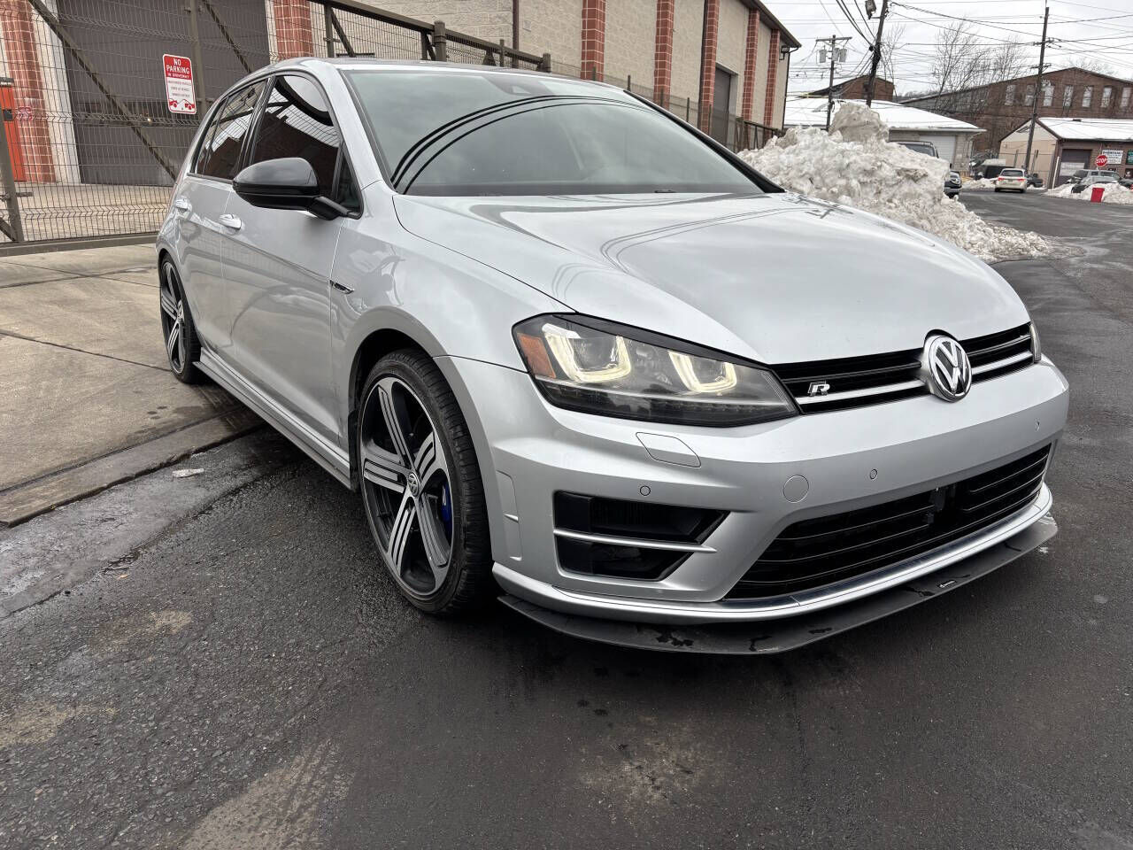 2016 VOLKSWAGEN Golf R