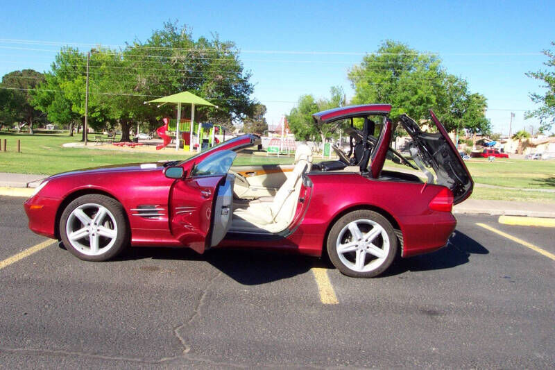 2004 MERCEDES-BENZ SL-Class
