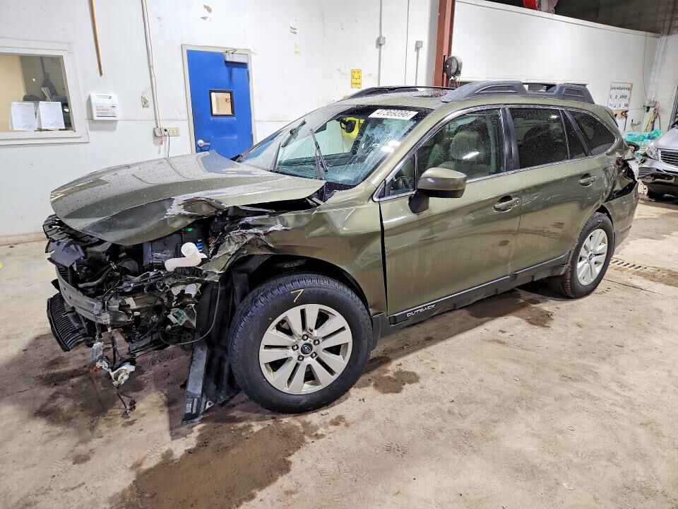 2015 SUBARU Outback