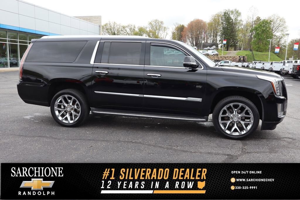 2016 CADILLAC Escalade