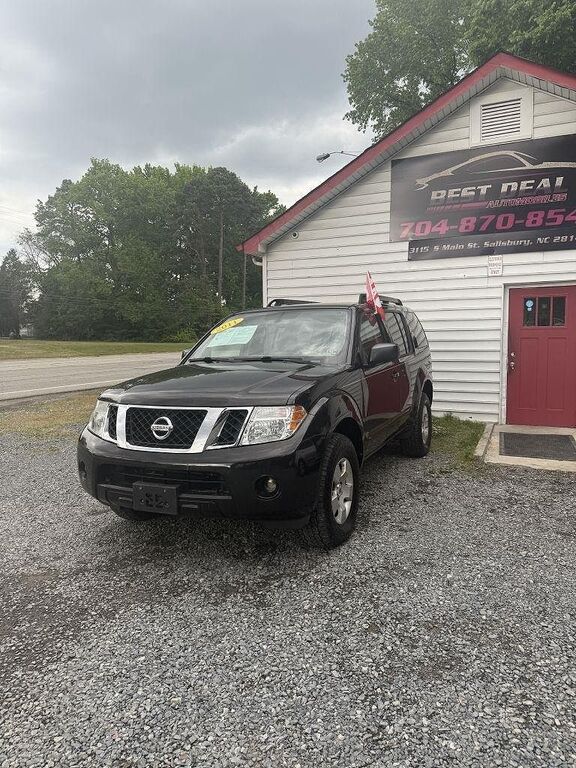 2011 NISSAN Pathfinder