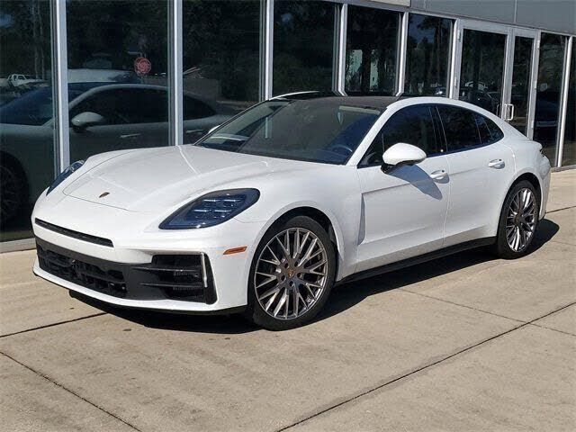 2025 PORSCHE Panamera