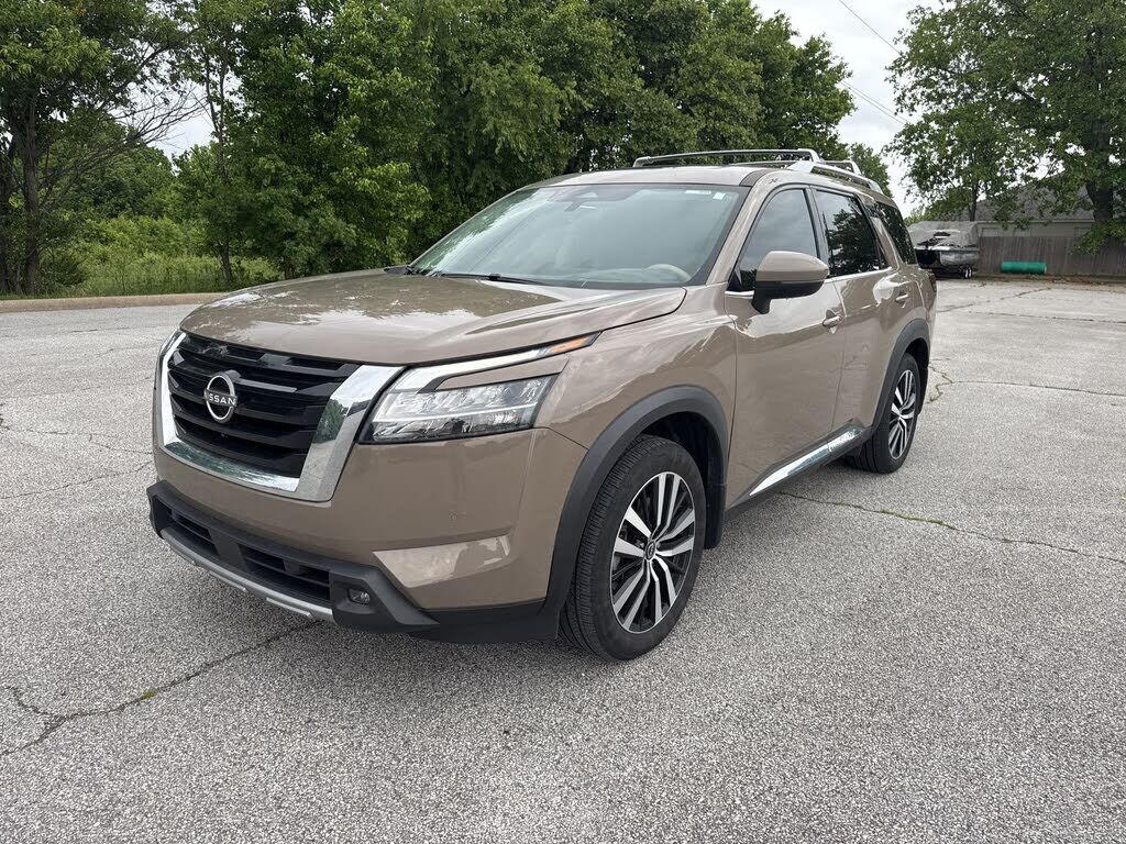 2024 NISSAN Pathfinder