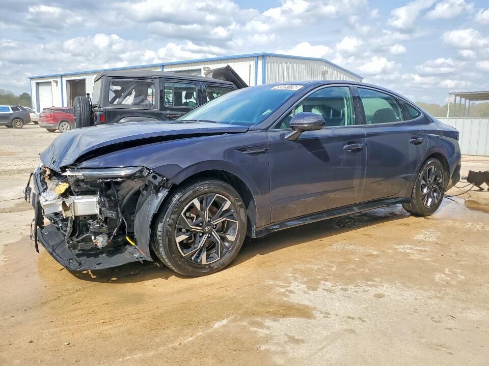 2025 HYUNDAI Sonata