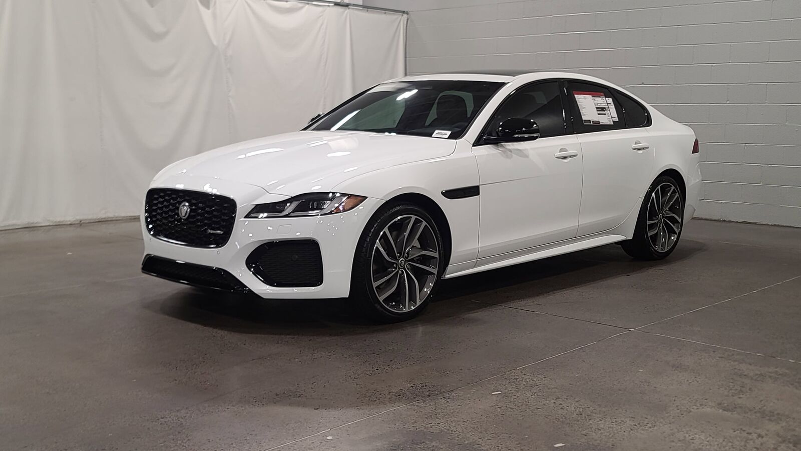 2024 JAGUAR XF