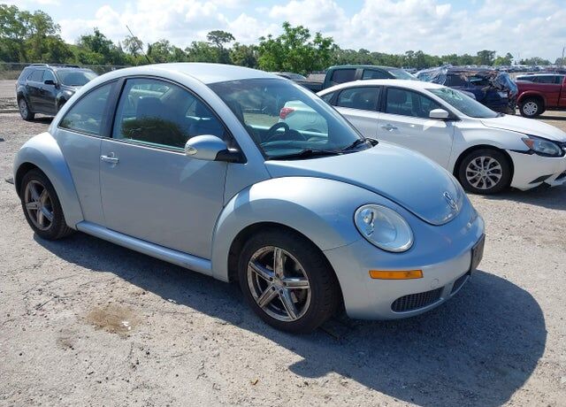 2010 VOLKSWAGEN Beetle