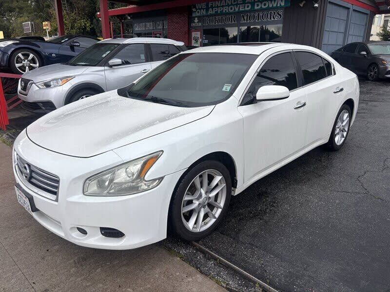 2013 NISSAN Maxima