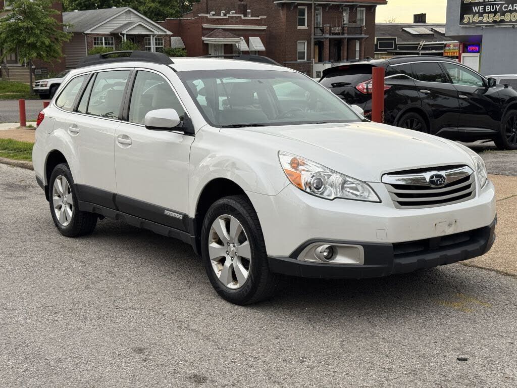 2012 SUBARU Outback