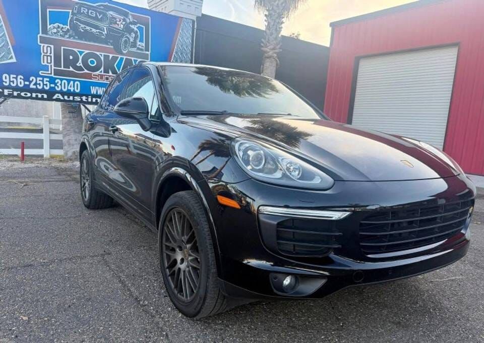 2018 PORSCHE Cayenne