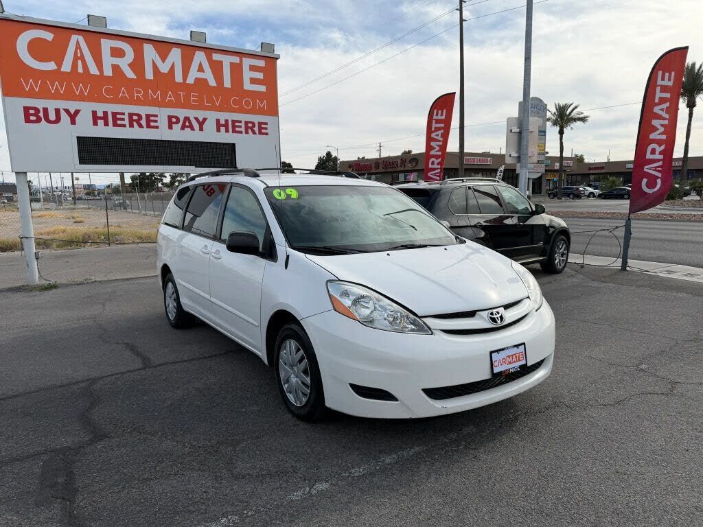2009 TOYOTA Sienna