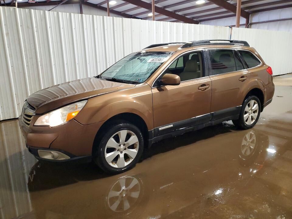 2011 SUBARU Outback