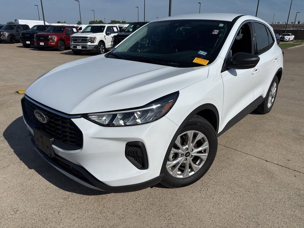 2023 FORD Escape