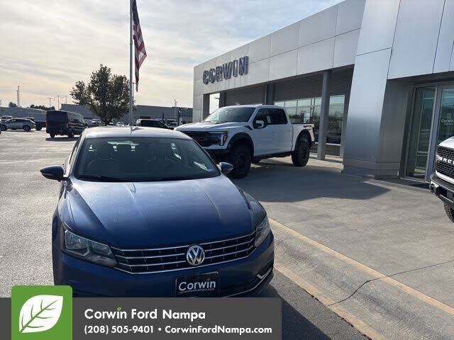 2016 VOLKSWAGEN Passat