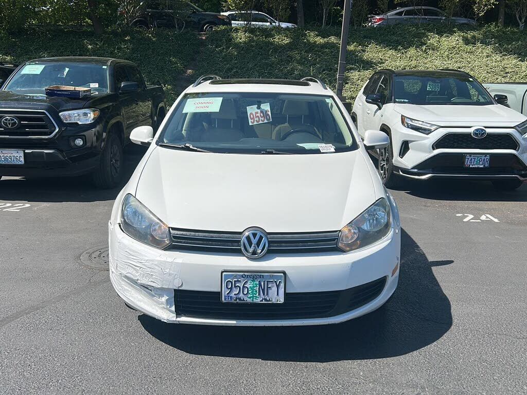 2011 VOLKSWAGEN Jetta Wagon