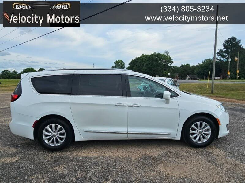 2019 CHRYSLER Pacifica