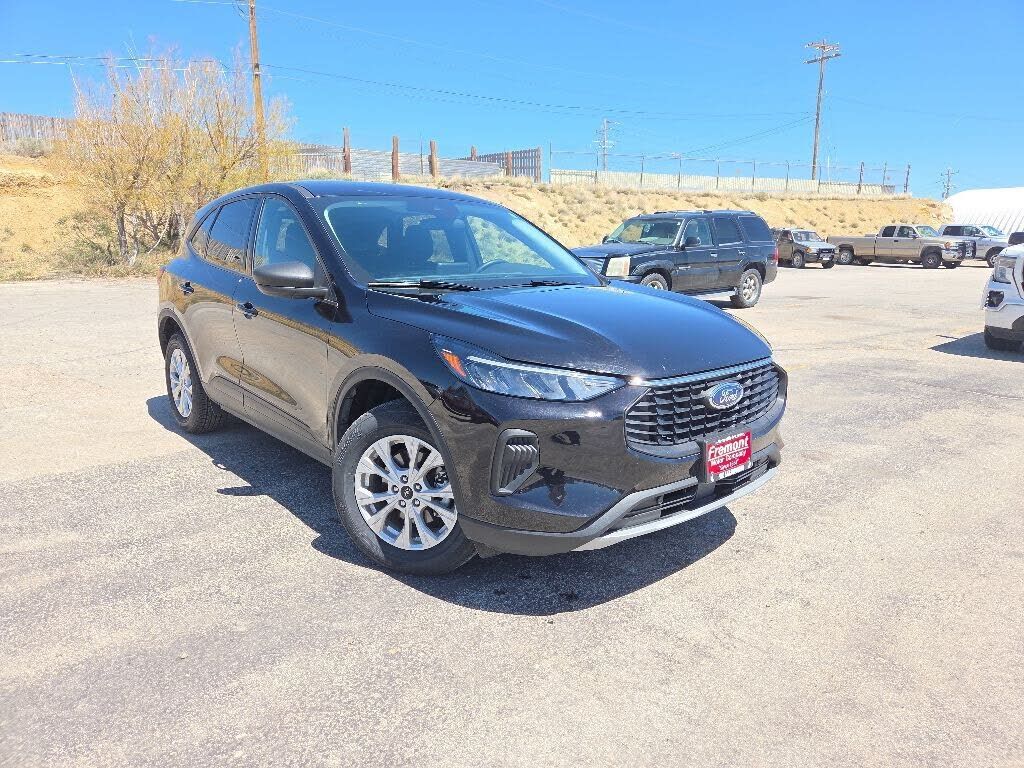 2025 FORD Escape