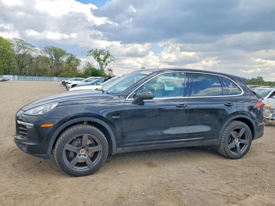 2016 PORSCHE Cayenne