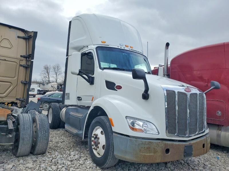 2016 PETERBILT 579