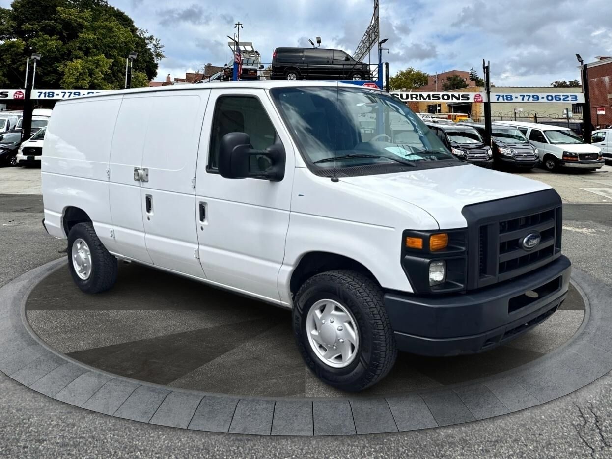 2013 FORD E-250