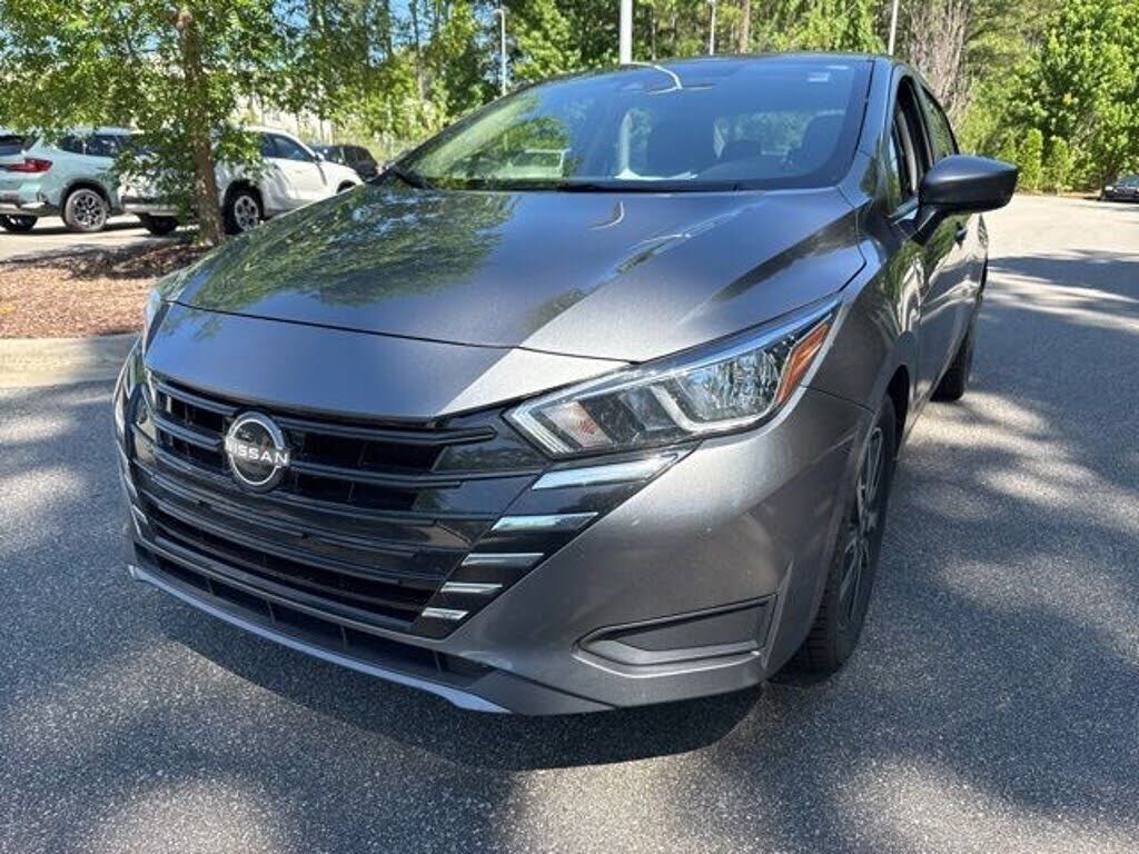 2023 NISSAN Versa