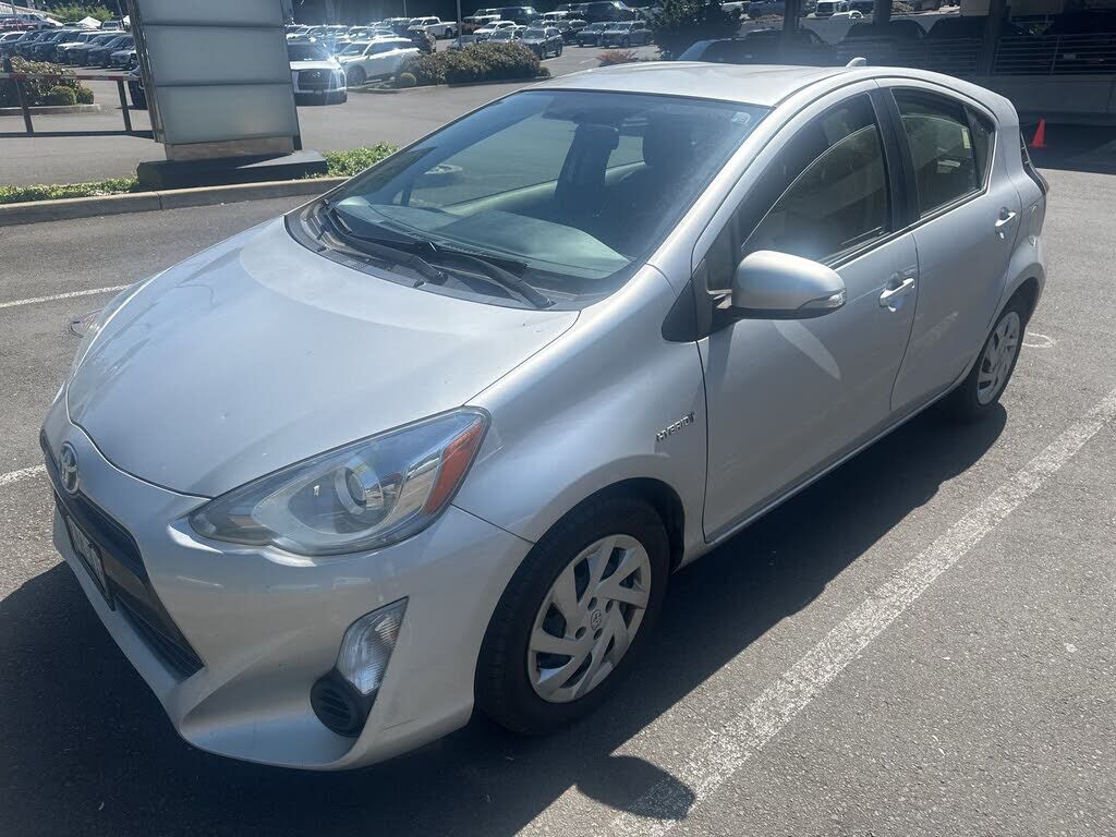 2015 TOYOTA Prius