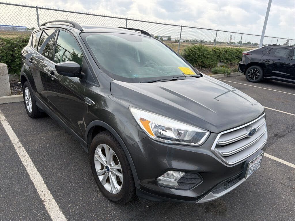 2018 FORD Escape