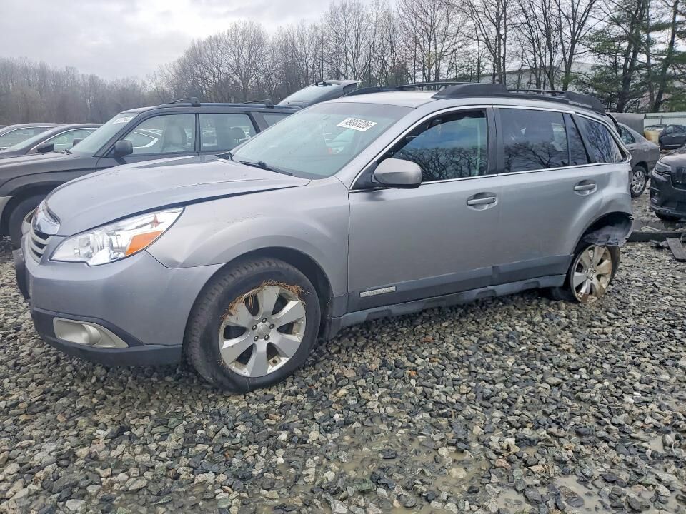 2011 SUBARU Outback
