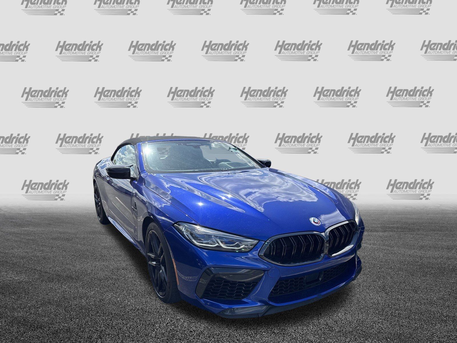 2023 BMW M8