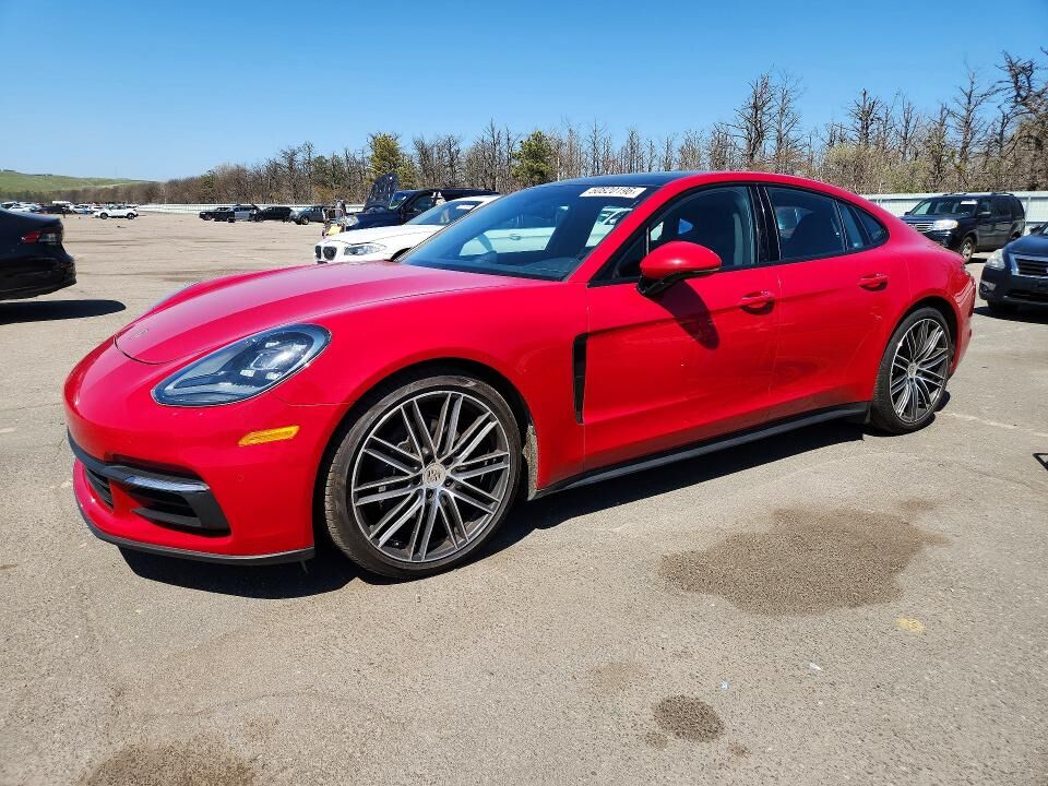 2018 PORSCHE Panamera