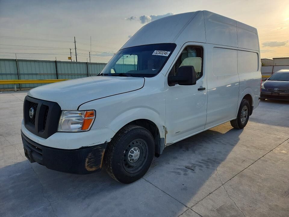 2017 NISSAN NV